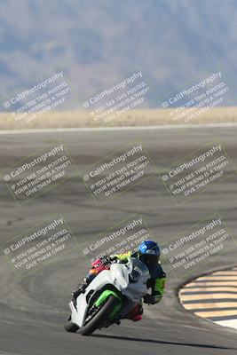 media/Oct-30-2025-Racers Edge (Thu) [[dabbdaf680]]/3-B Group/Session 2 (Bowl Exit)/